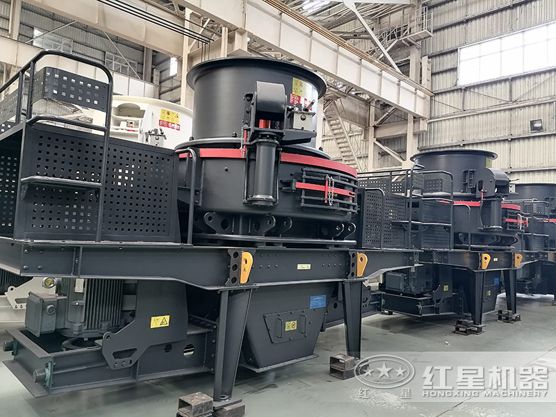 TK8618型制砂機(jī)生產(chǎn)能力為120-250t/h，電機(jī)功率為4p 2×90KW