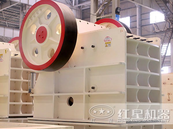 PE-900×1060鄂式破碎機(jī) PE-900×1060鄂式破碎機(jī)