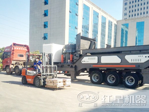 車載圓錐破碎機可直接開往現(xiàn)場 車載圓錐破碎機可直接開往現(xiàn)場