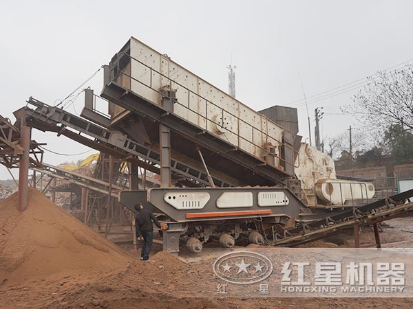 流動型輪胎破碎機(jī)可單獨施工作業(yè) 流動型輪胎破碎機(jī)可單獨施工作業(yè)