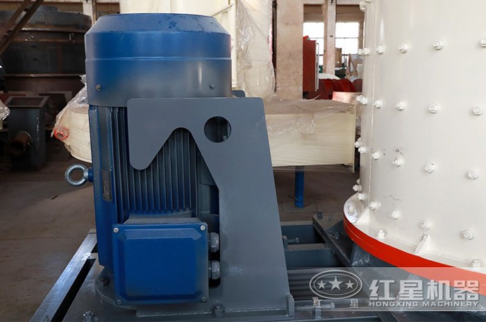 復合式破碎機電機細節(jié)展示 復合式破碎機電機細節(jié)展示