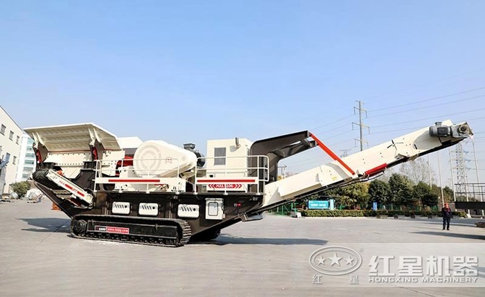 履帶式流動的石料粉碎機(jī)
