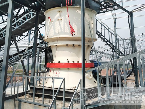 河卵石圓錐破碎機(jī)施工現(xiàn)場