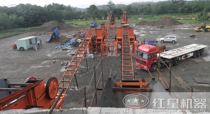 碎石生產(chǎn)線安裝現(xiàn)場 碎石生產(chǎn)線安裝現(xiàn)場