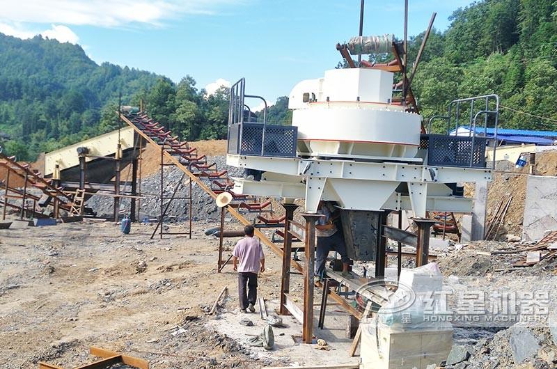河南信陽(yáng)制砂機(jī)安裝現(xiàn)場(chǎng) 河南信陽(yáng)制砂機(jī)安裝現(xiàn)場(chǎng)