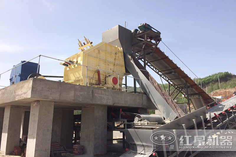 采石場生產(chǎn)線反擊破高清實(shí)拍