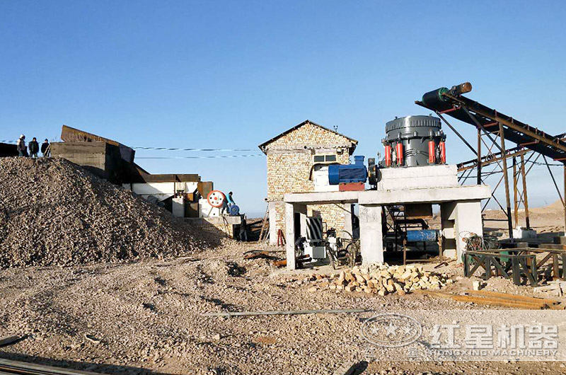 石子破碎生產(chǎn)現(xiàn)場