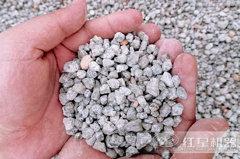 專業(yè)制砂機(jī)生產(chǎn)成品粒形好，整齊度高